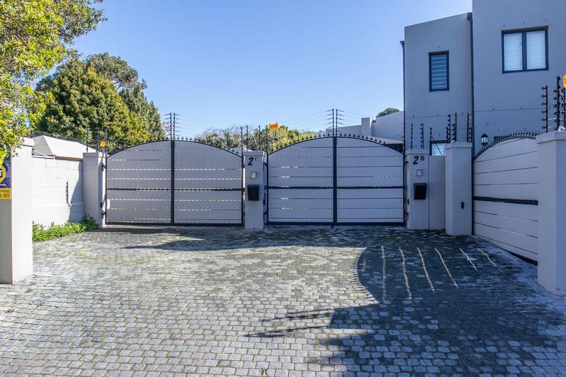 To Let 3 Bedroom Property for Rent in Constantia Western Cape